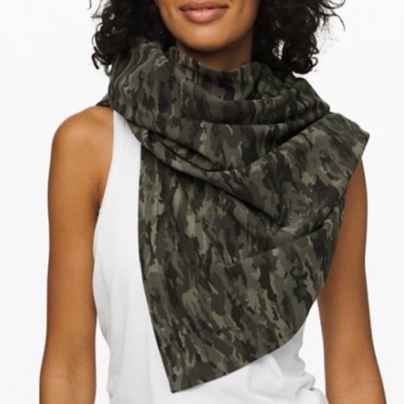lululemon athletica Accessories - Lululemon Vinyasa Scarf Camo Green